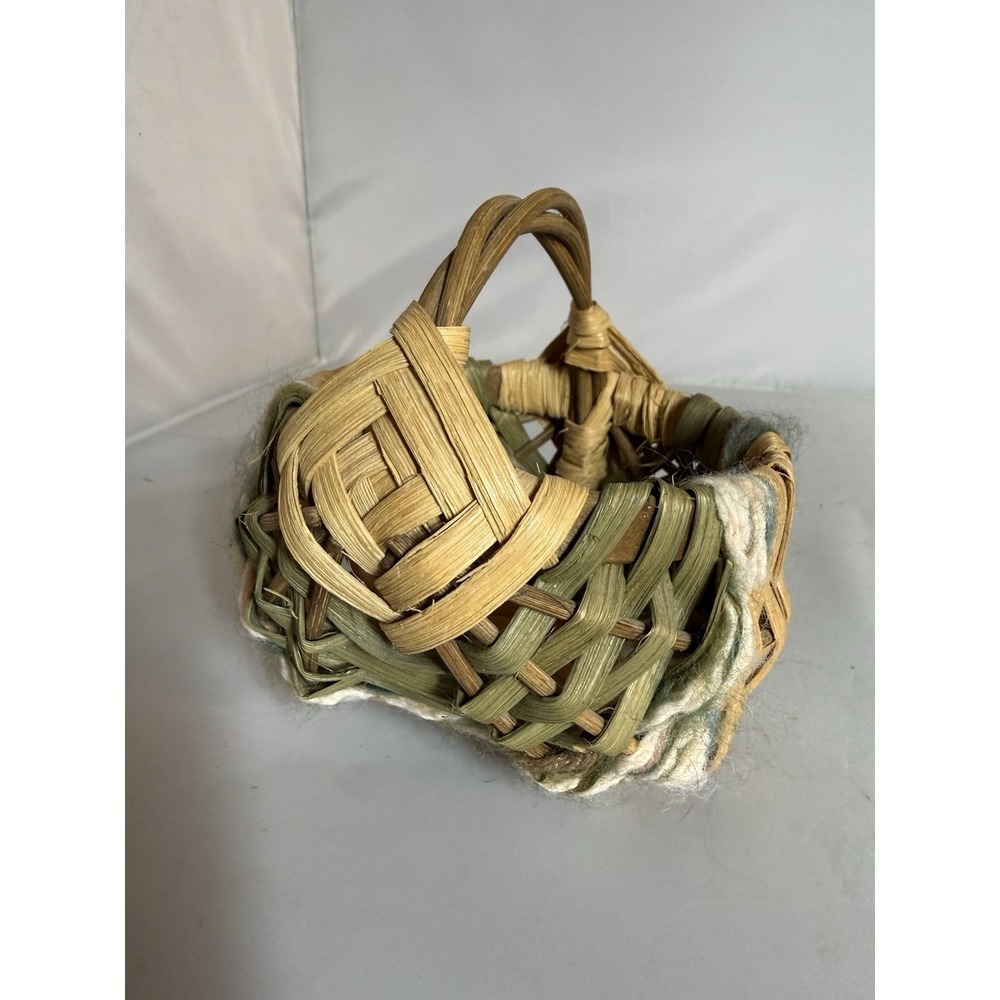 Vintage Small Buttocks Basket HANDMADE God Eye Yard Woven Cottage Farm Gathering